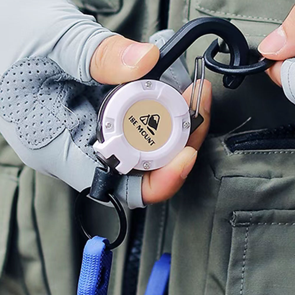Extra-large Carabiner With steel wire thumb 324